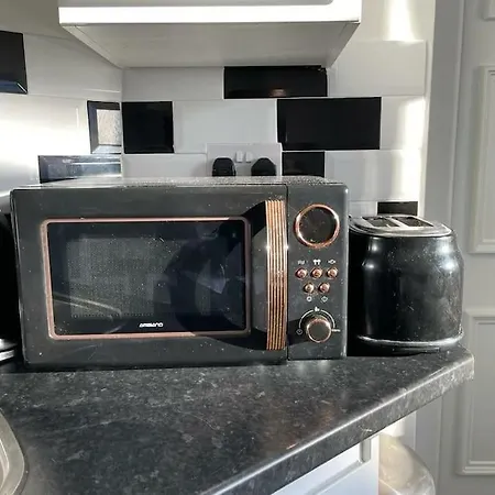 Apartman Modern 1 Bed Apartment, 10 Mins To Leeds Centre Leeds